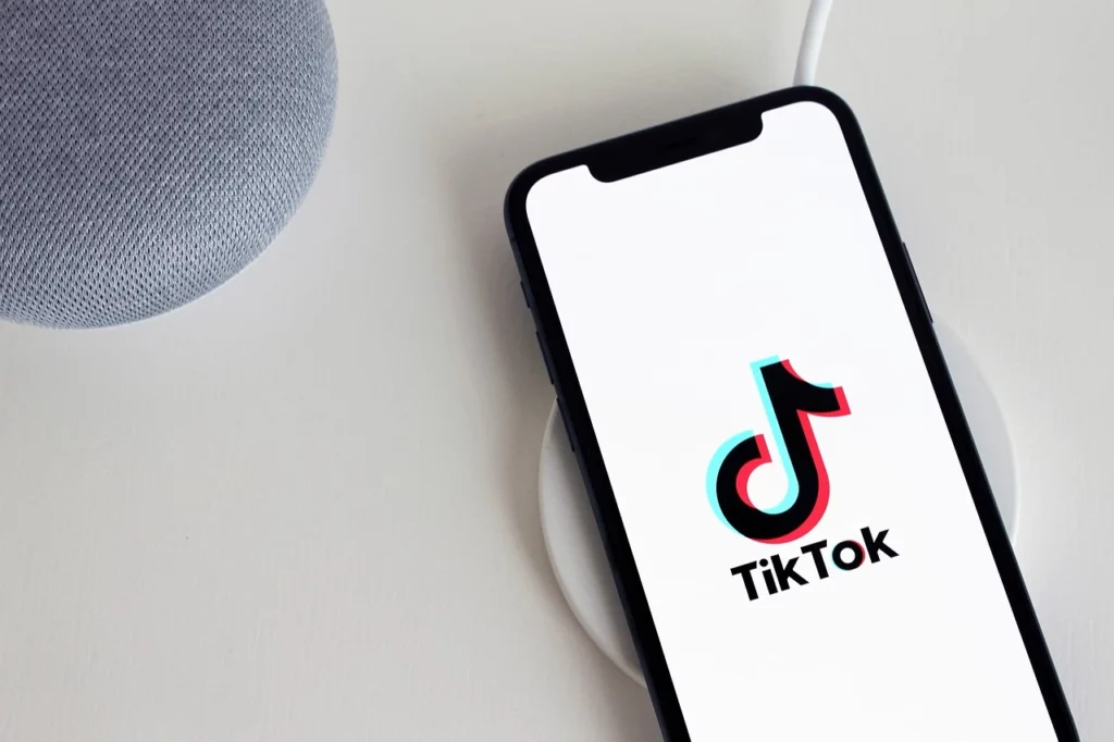 TikTok Mobile -sell products on social media